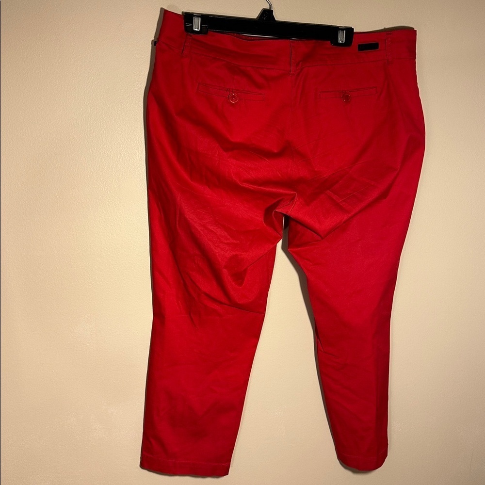 Kut from the Kloth Vibrant Red cropped trouser - Picture 2 of 4
